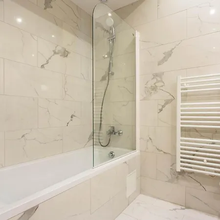 Stunning - 3br-10p - Bastille-voltaire